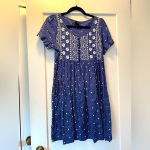 Vintage Embroidered Forever 21 Babydoll Dress Blue and White with belt